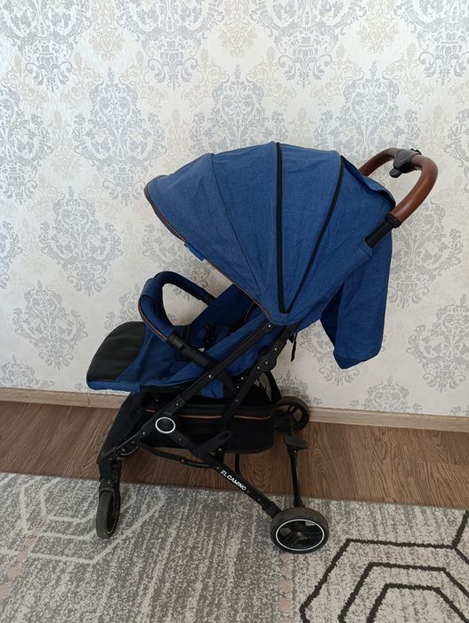 Прогулянкова коляска