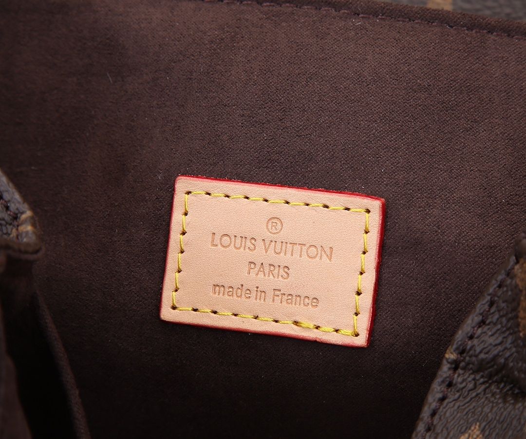 Сумка Louis Vuitton Metis