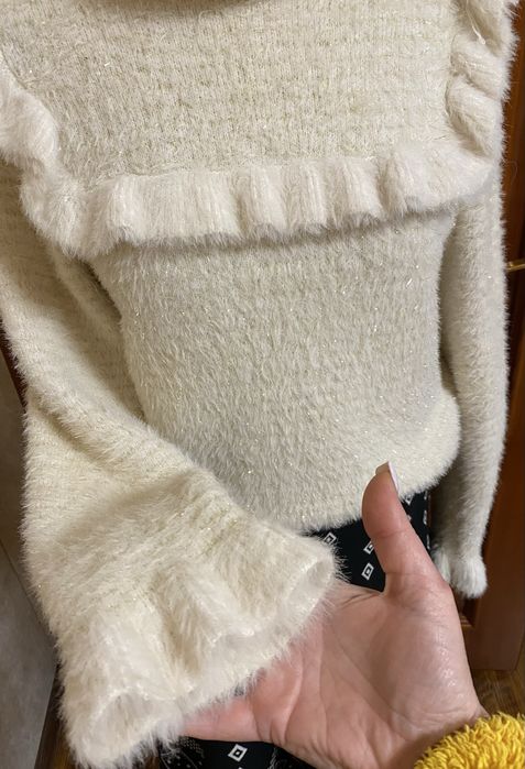 Світер жіночий теплий  Zara розмір М стан відмінний