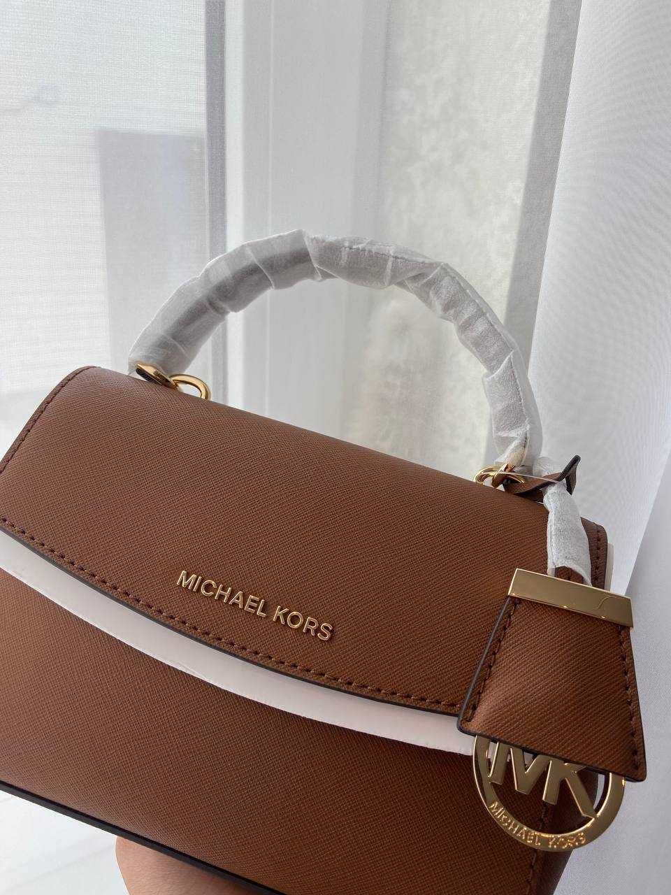 Сумочка через плече жіноча Michael Kors із саф'янової шкіри