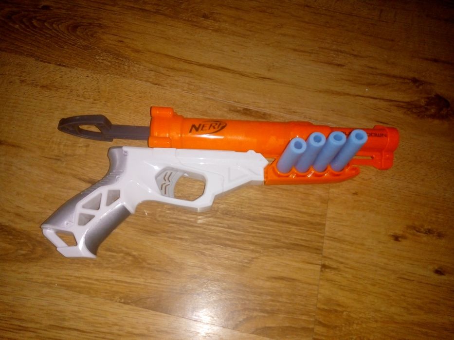 Nerf duble.. Fajny