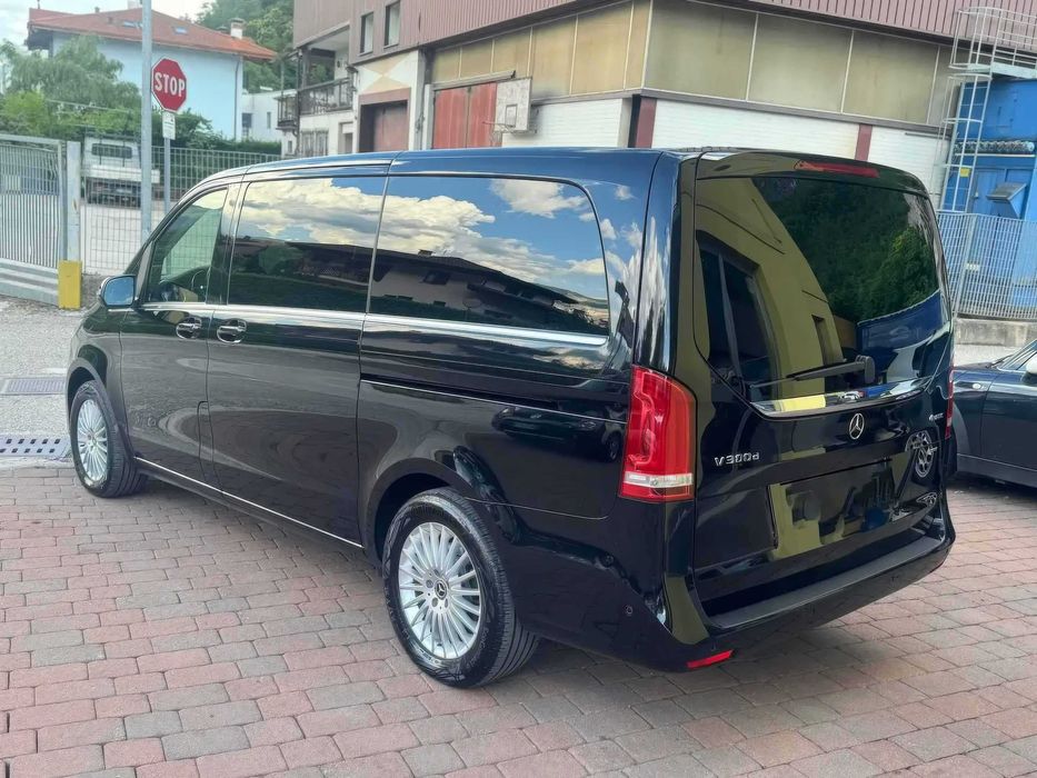 Mercedes-Benz V-class      2019