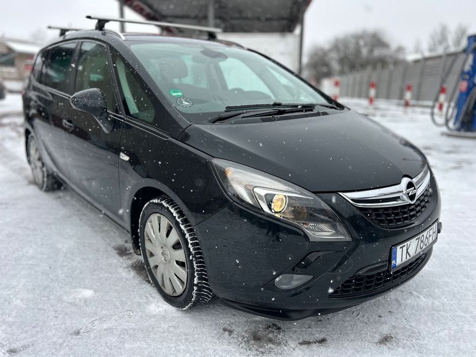 Opel Zafira Tourer/Nwigacja/Orginal/BDB Stan/Nowe Opony