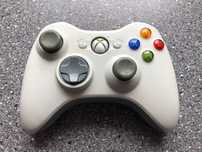 Pad kontroler do PC Xbox 360 białoszary w pelni sprawny