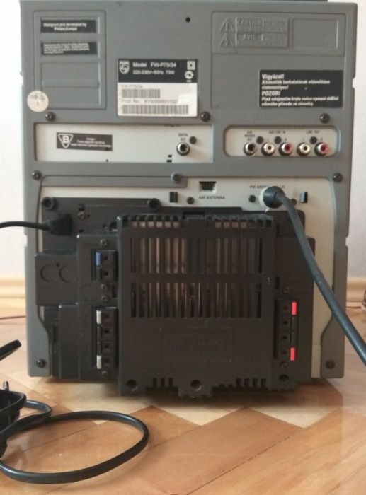 Wieża Philips FW-P75
