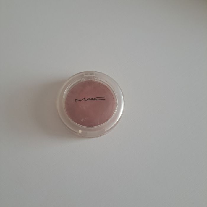 Roz do twarzy firmy Mac