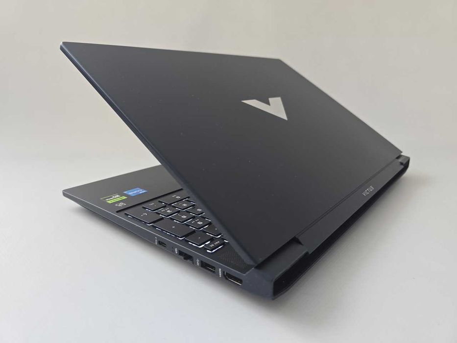 HP Victus 15 (2022) I5 12450H/RTX 3050/RAM 16GB/SSD 512GB/144Hz