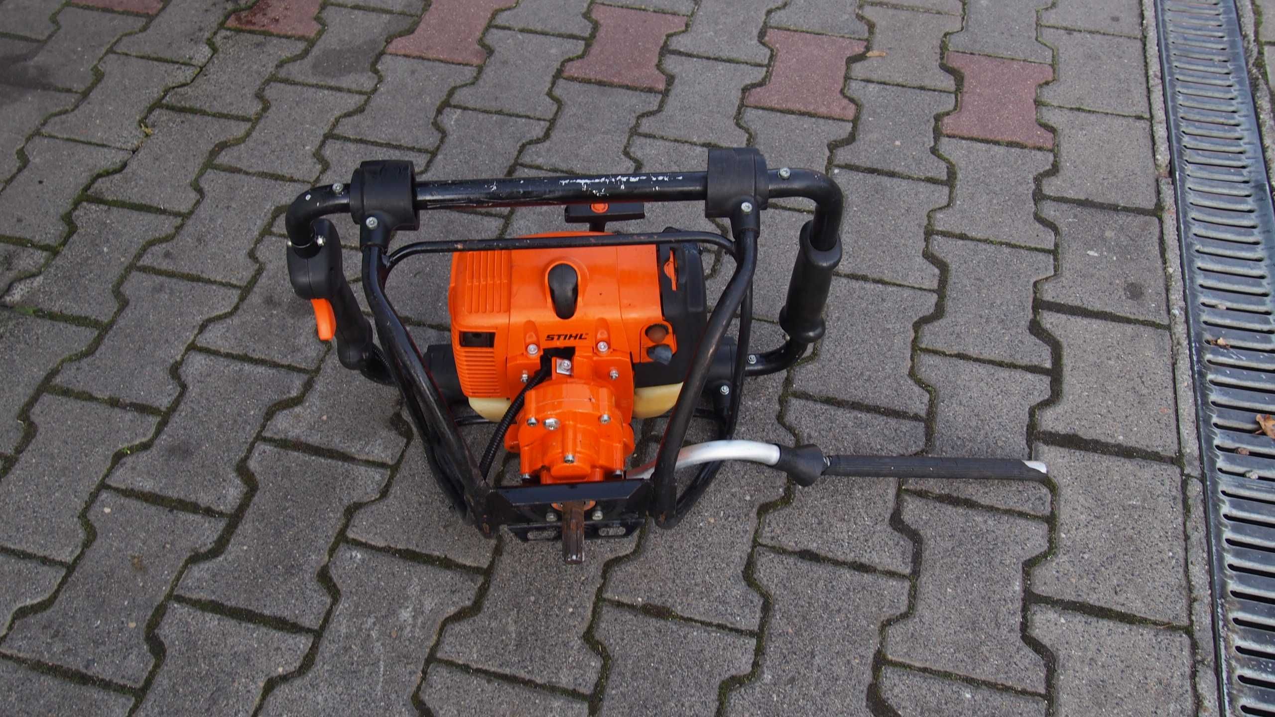 Stihl BT 121 WIERTNICA Spalinowa swider glebowy BT121