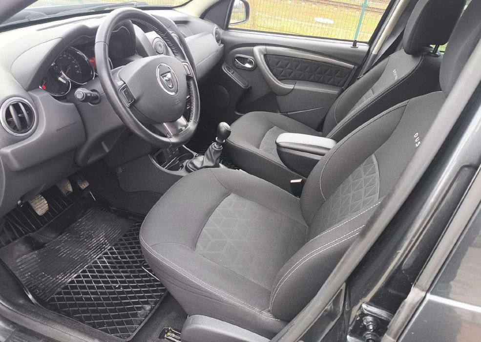 Продаю Dacia Duster 1.2 2015 року