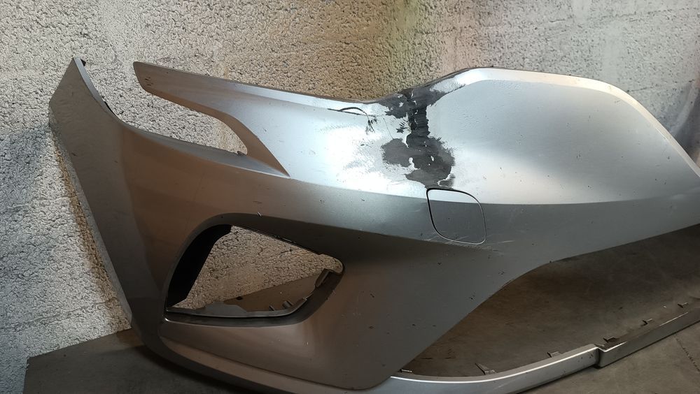 Vendo parachoque de frente Renault Clio 5 ano 2018/20