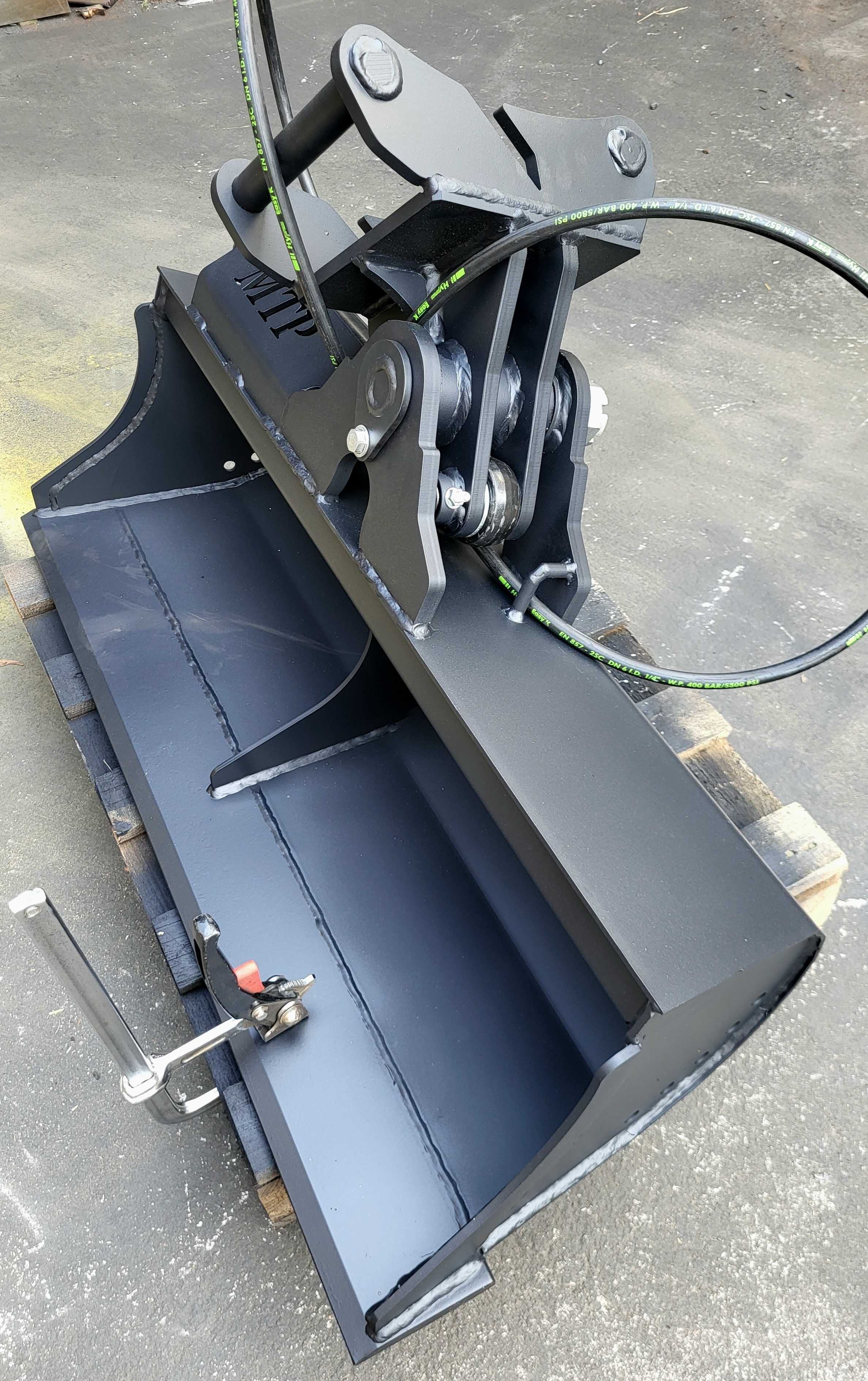 Łyżka skarpowa 100cm Hydrauliczna ukosowana pod szybkozłącze HS02