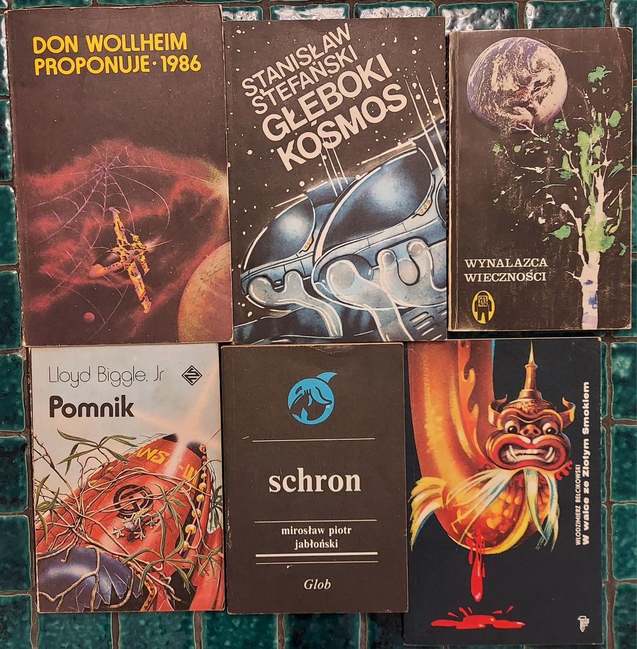 Zestaw książek fantastyczno-naukowych