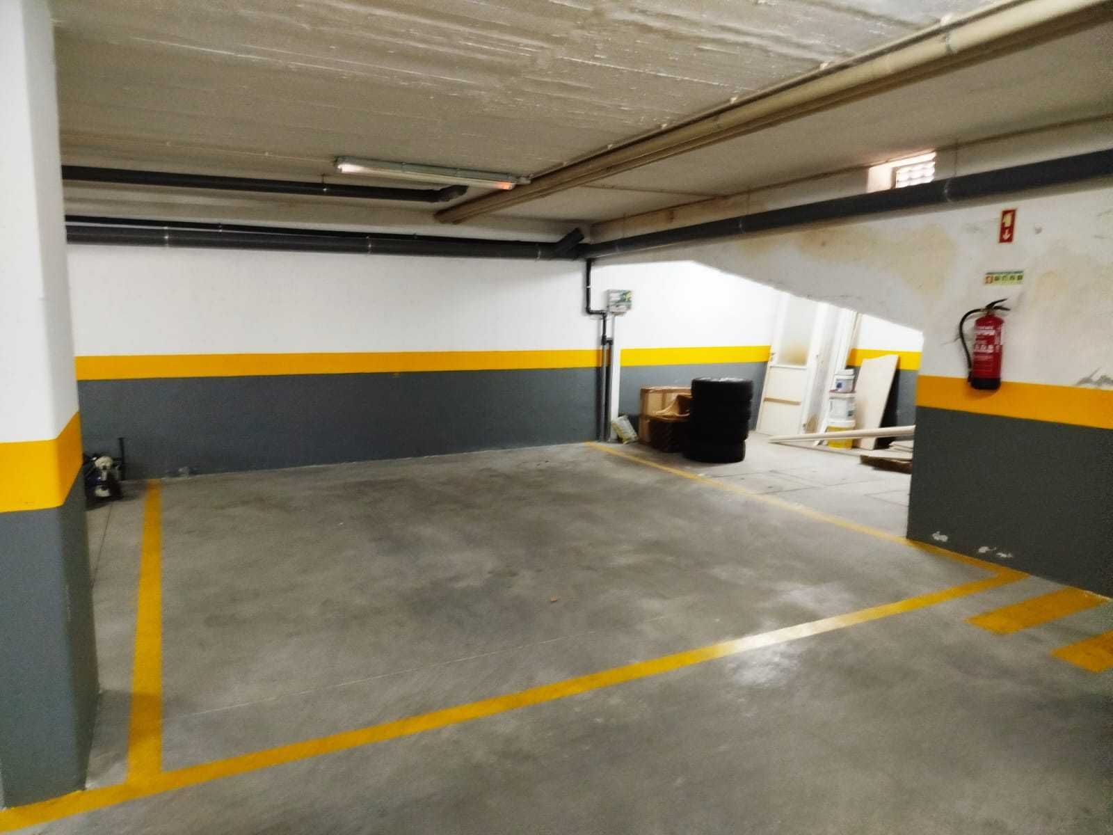 Garagem 23m2 Portas da Cidade Montijo