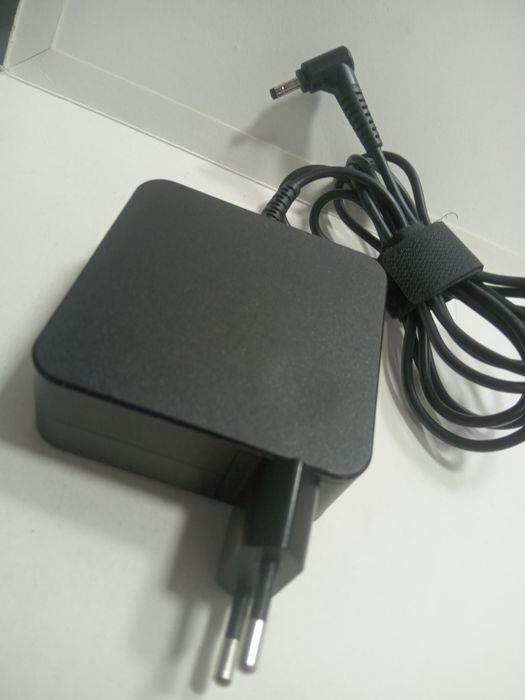 Блок питания для ноутбука Lenovo 20V-3.25A,   ADLX65CLGE2A.
