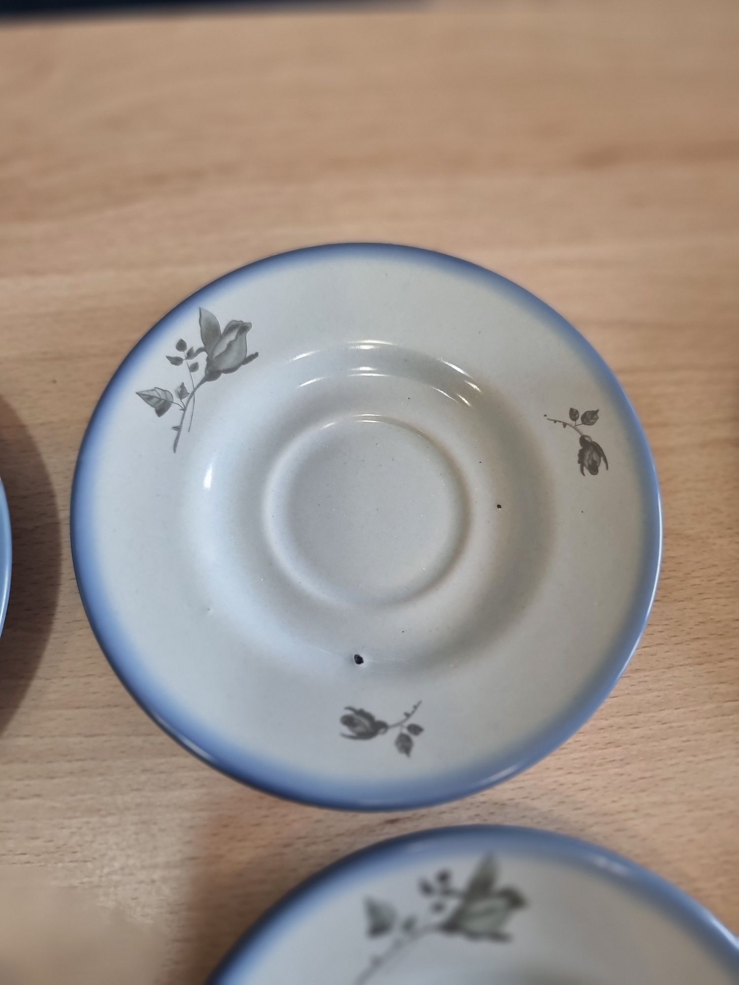 Zestaw 6 filizanek z podstawkami Tułowice vintage retro prl