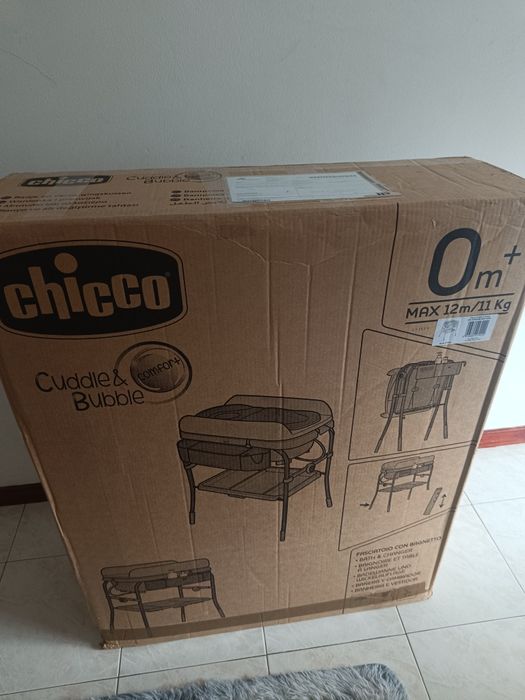 Uma banheira da marca Chicco
