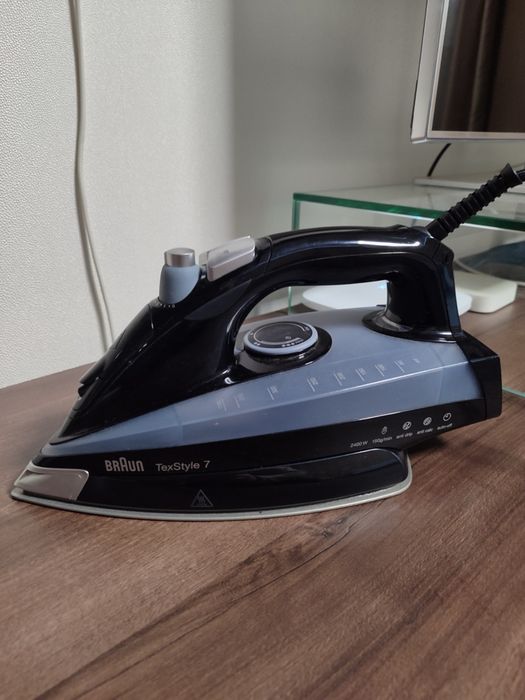 Утюг Braun TexStyle 7