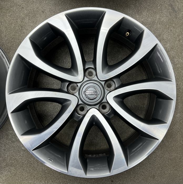 Диски R17 5 114.3 et47 J7 Оригінал Nissan Juke x-trail qashqai ніссан