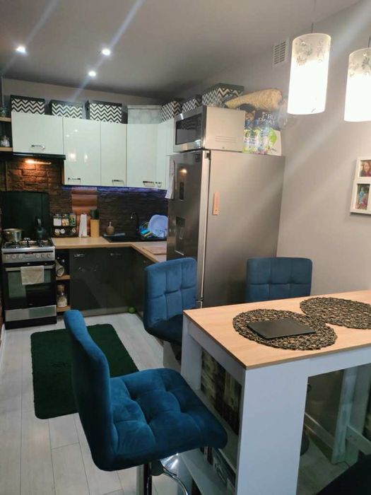 Sprzedam hokery obrotowe 3 sztuki