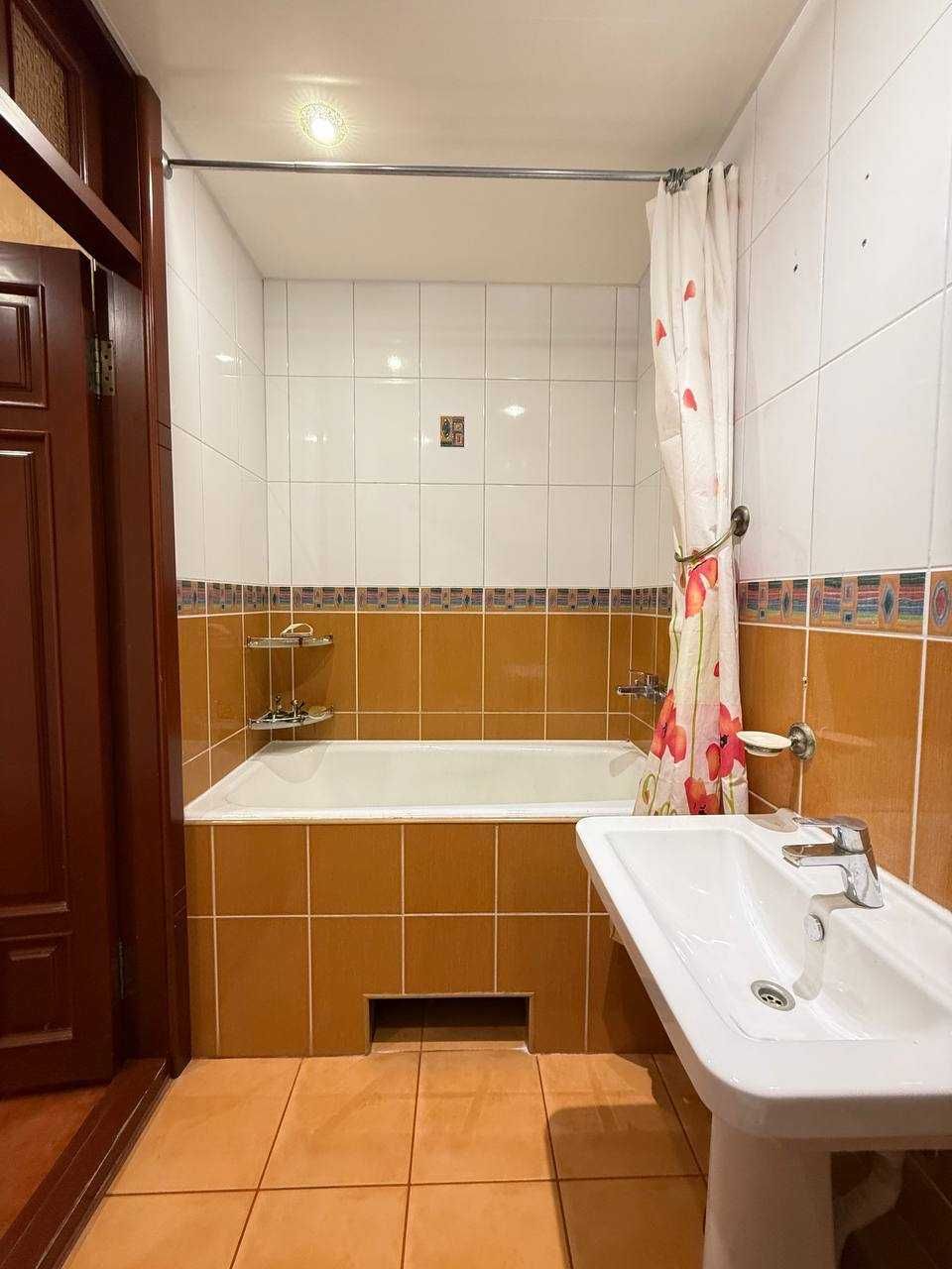 БЕЗ КОМІСІЇ 3кім.Центр 3-я Слобідська 67м2