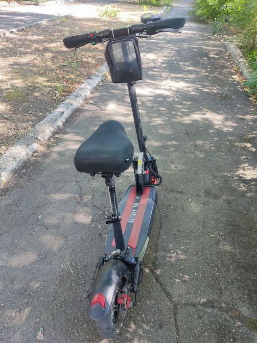 Продам электросамокат kugoo m4