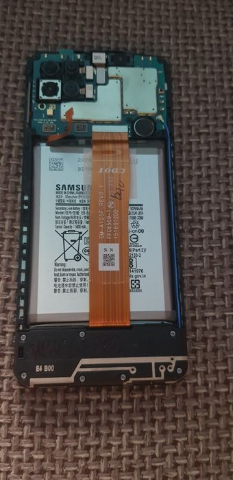Sprzedam uszkodzony Samsung A12