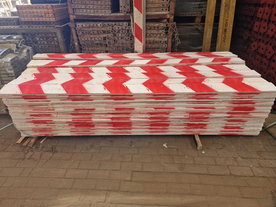 Barreira de segurança em madeira