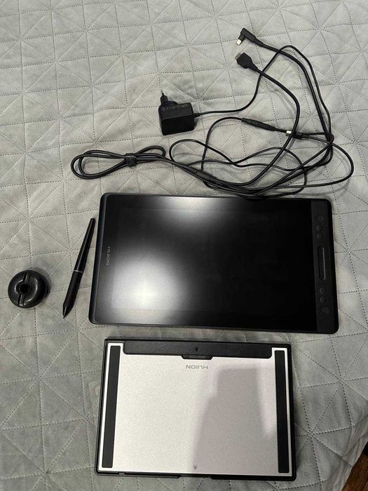Графічний дисплей Huion Kamvas Pro 13 GT-133