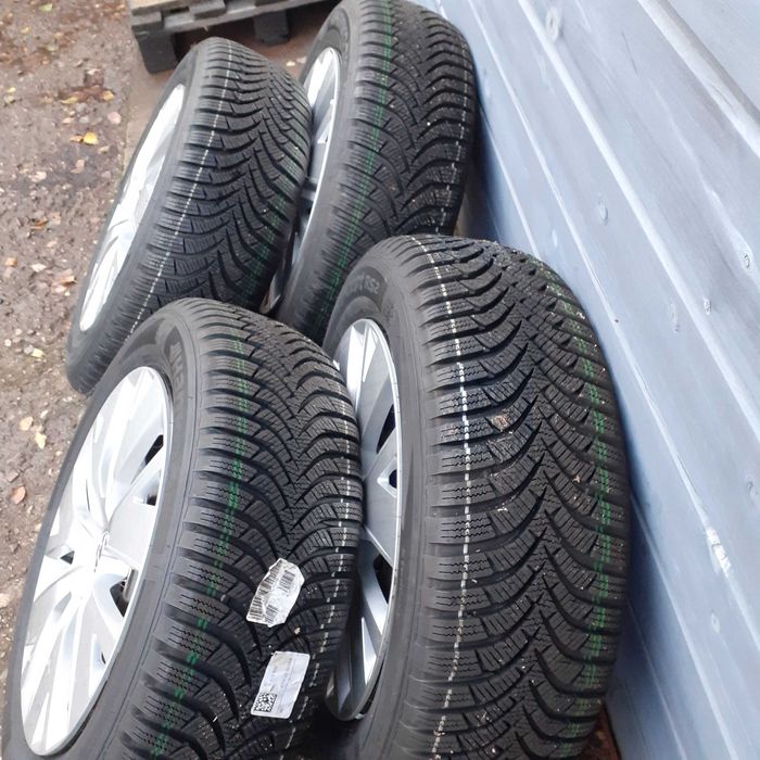Nowe opony zimowe 195/60R16 na felgach stalowych VW 6x16  5x100  et 35