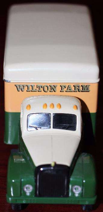 CORGI Classics 1:50 Man Mack B Series Van Wilton Farm