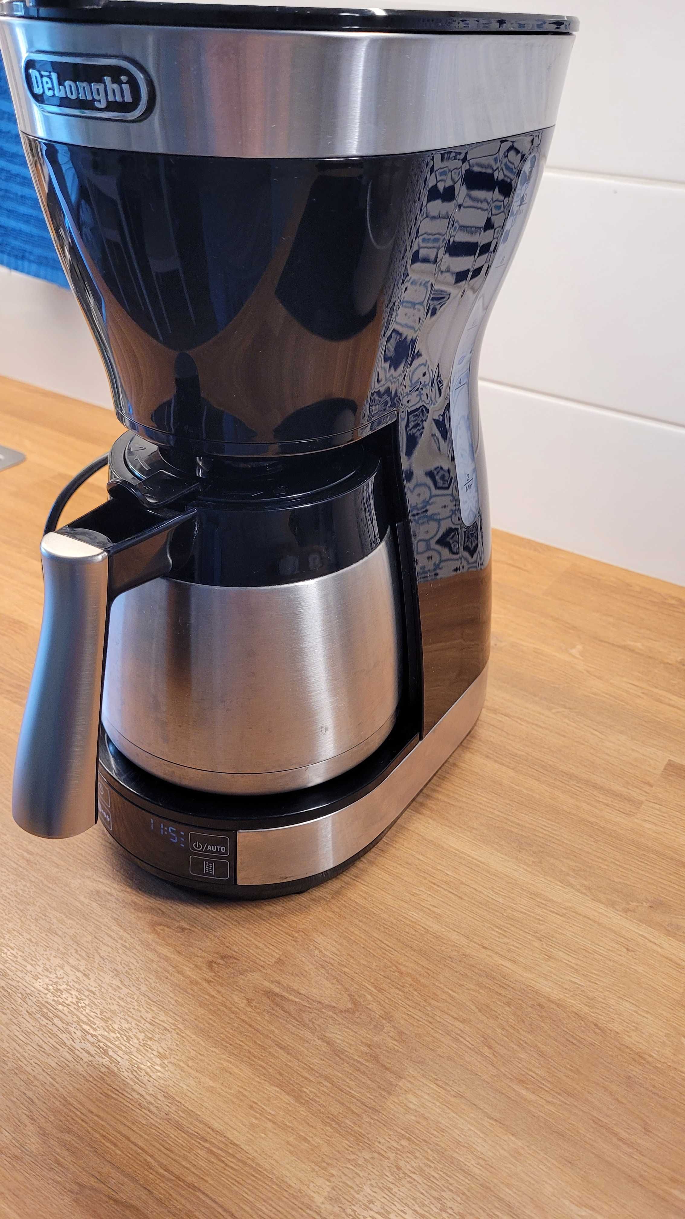 Ekspres przelewowy Delonghi ICM16731