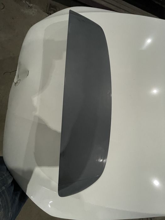 Спойлер дверей багажника Audi Q5