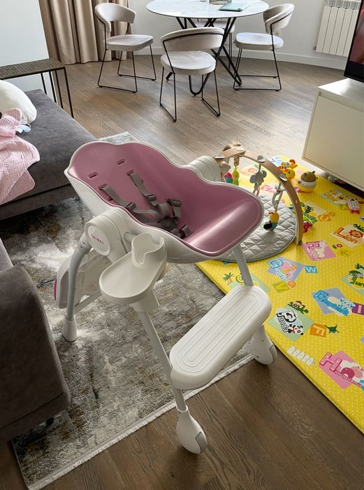 Стільчик для годування Oribel з мʼяким сидінням-вкладишем