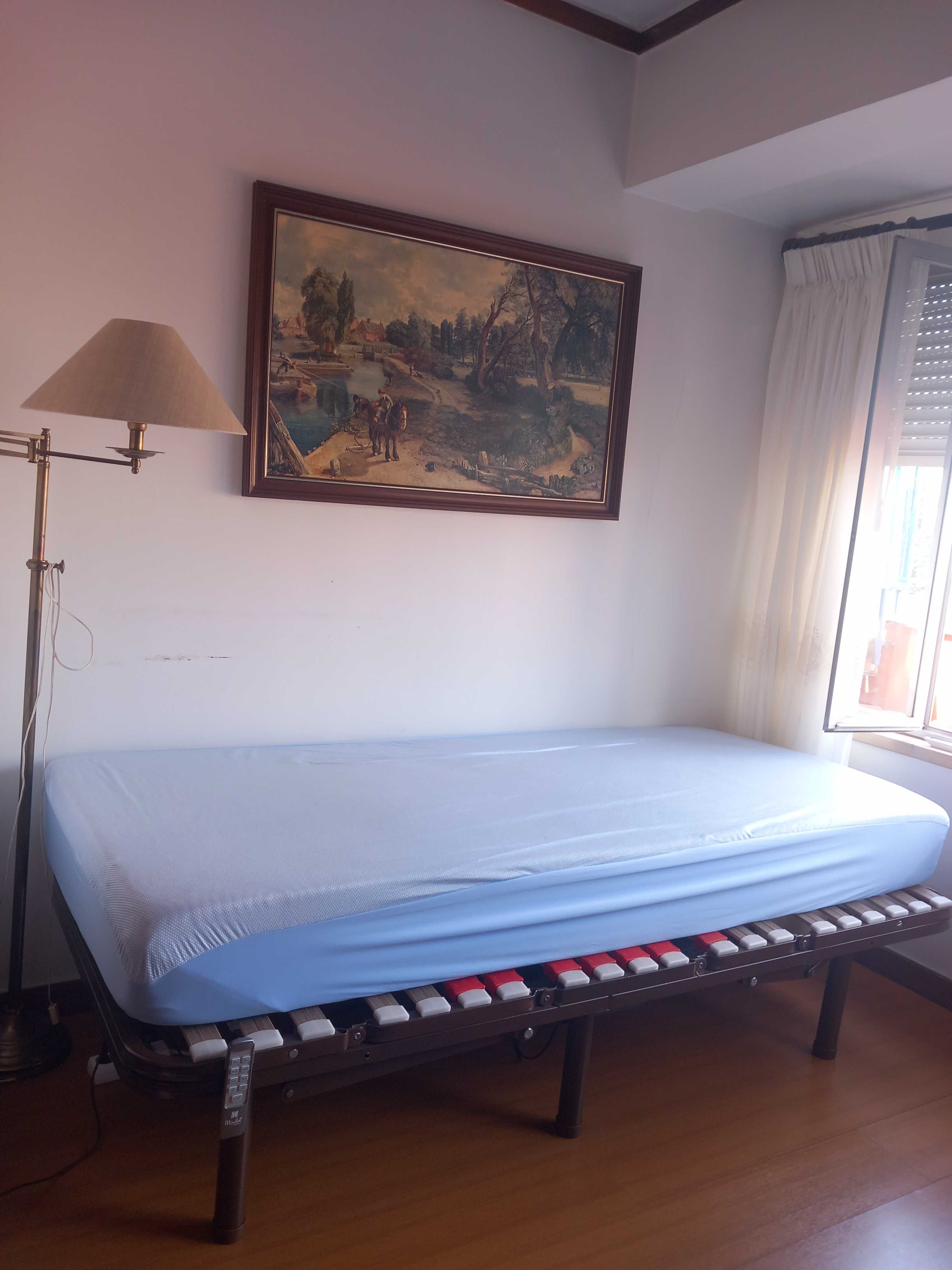Cama solteiro articulada e elétrica + Colchão (AMBOS COMO NOVOS)