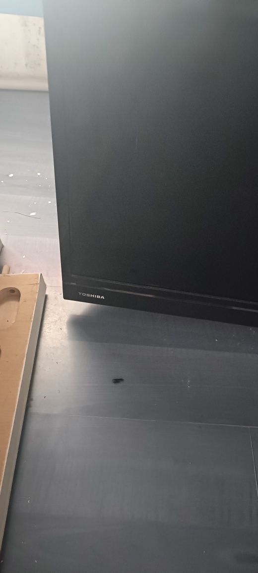 Telewizor Smart TV  uszkodzony