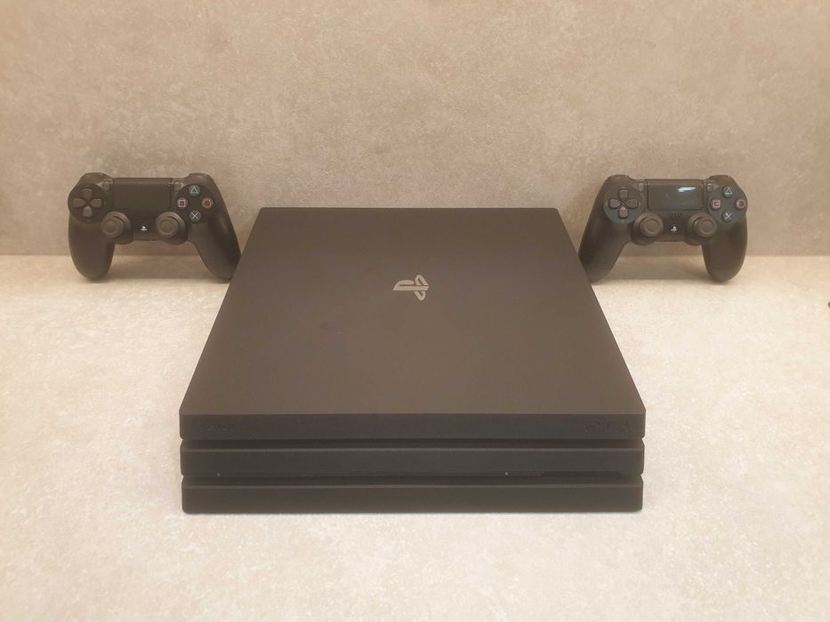 Konsola PS4 Pro 1TB
