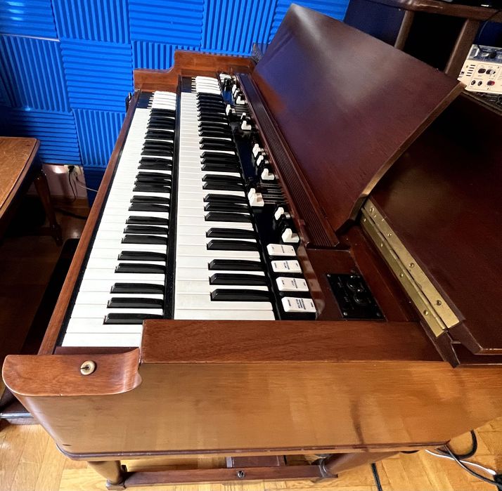 Hammond B3 Leslie 145