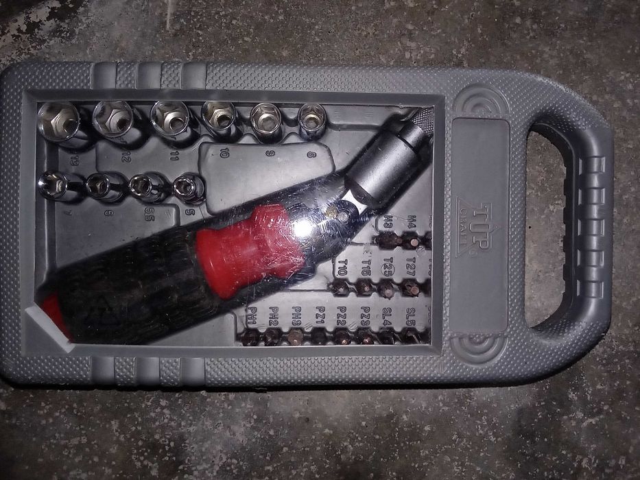 Caixas  de ferramentas diversas (Seis diferentes)