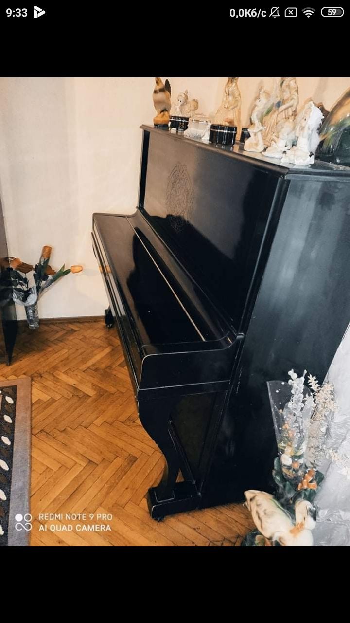 Продається піаніно