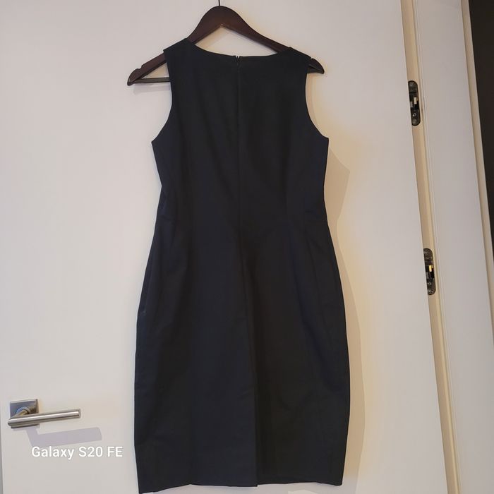 Sukienka Simple czaran rozmiar : 40