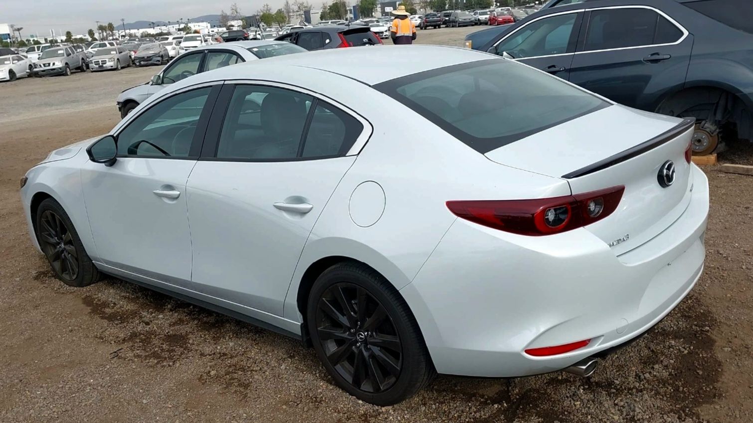 Mazda 3, 24 року