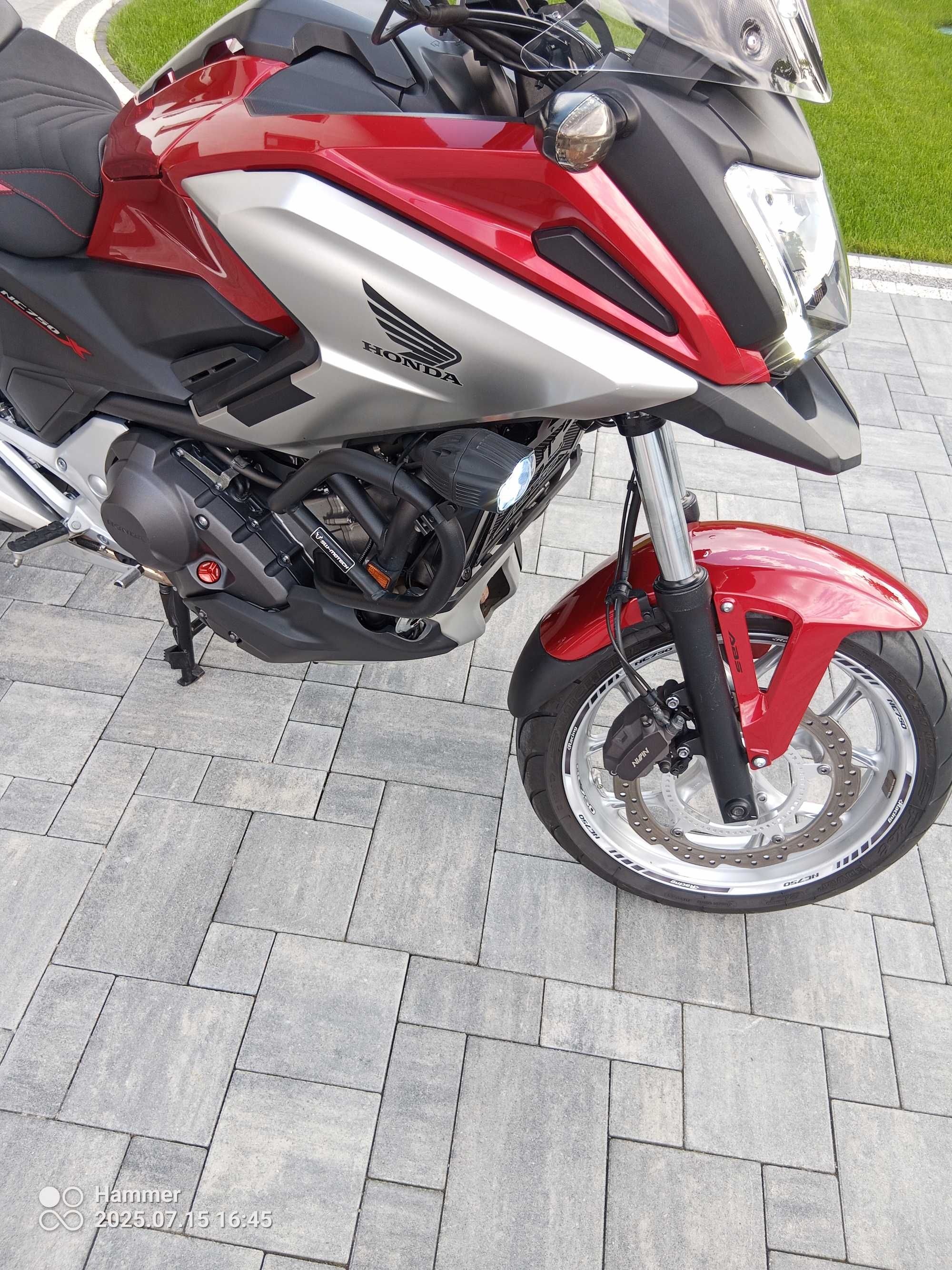 Stan bardzo dobry, dużo dodatków, salon Polska Honda Nc 750x DCT