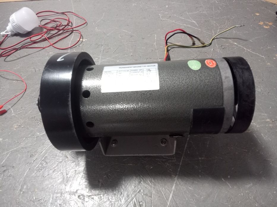 Мотор генератор на постоянных магнитах dc 180 v, 1700w, 5400 rpm