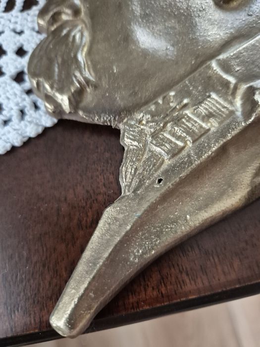 Sprzedam popierśie z mosiądzu.