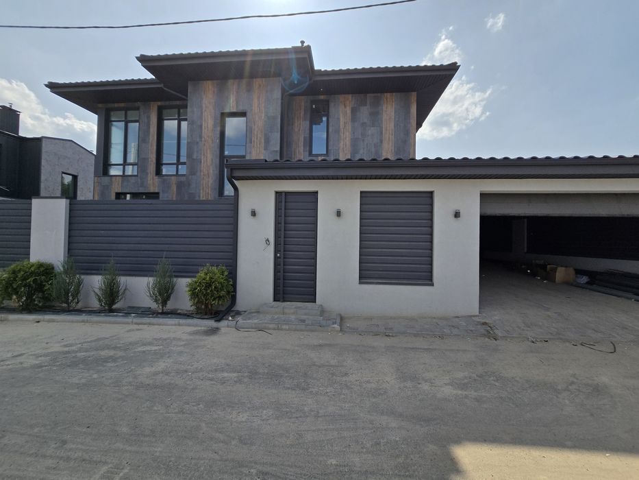 Будинок 250 м2 на етапі з погребом камін тепловий насос с. Ходосівка