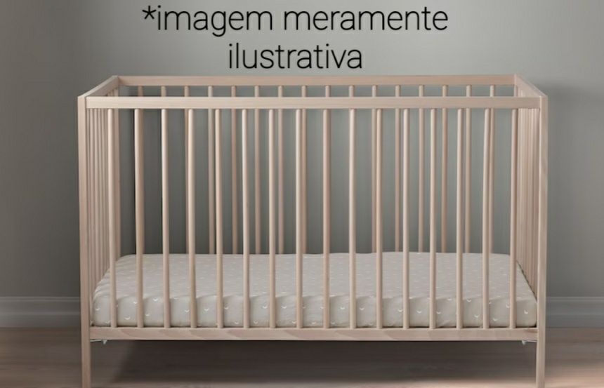 Cama de grades madeira