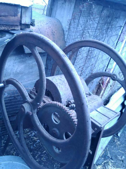 Січкарня ручна на чотири ножі