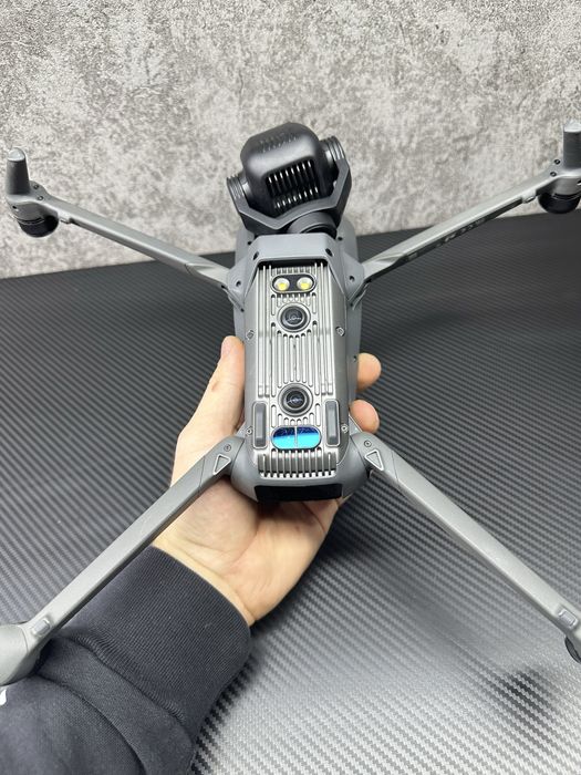Квадрокоптер Dji mavic 3 pro