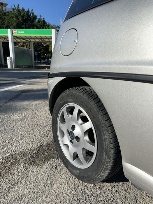 Lancya y 1.2 gasolina , ano 2000