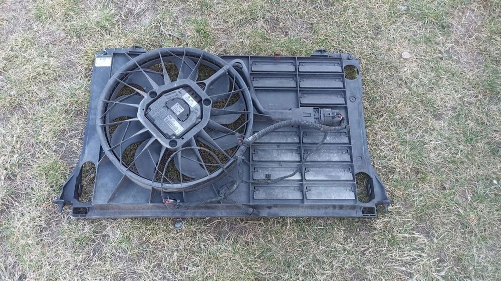 AUDI A8 D3 3.0 TDI WENTYLATOR CHŁODNIC POJEDYŃCZY